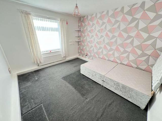 3 Bedroom End Of Terrace House