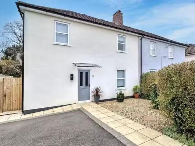 3 bedroom end of terrace house for rent in Coombe Dale, Bristo.