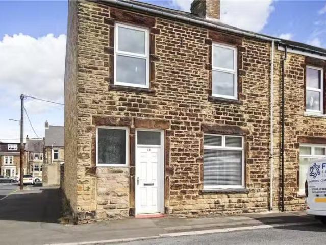 3 bedroom end of terrace house for rent in Beverley Terrace, C.