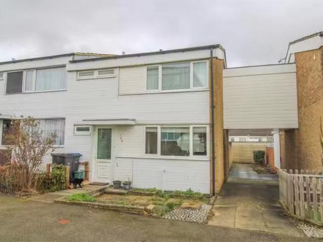 3 bedroom end of terrace house for rent in Five Acres, Harlow.