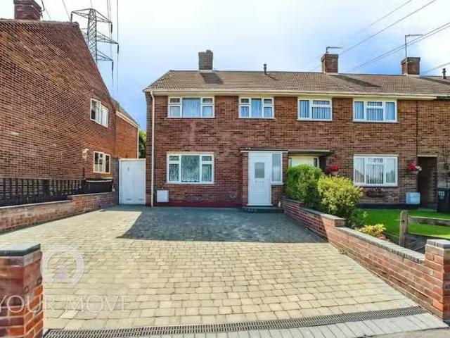 3 bedroom end of terrace house for rent in Morgan Drive, Green.