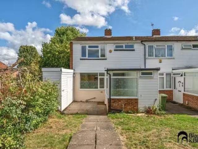 3 bedroom end of terrace house for rent in Stanstead Close, Br.