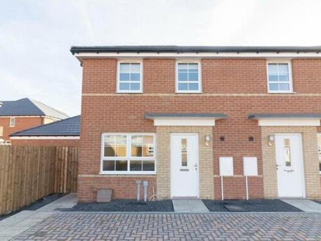 3 Bedroom End Of Terrace House For Rent In West Meadows