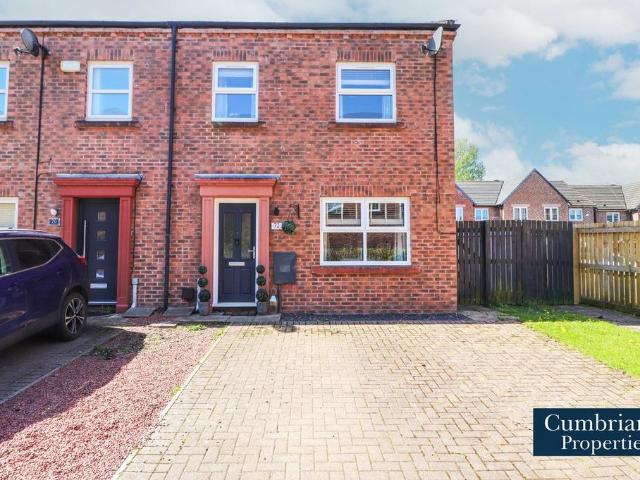 3 bedroom end of terrace house for sale