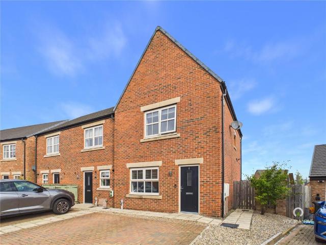 3 bedroom end of terrace house for sale
