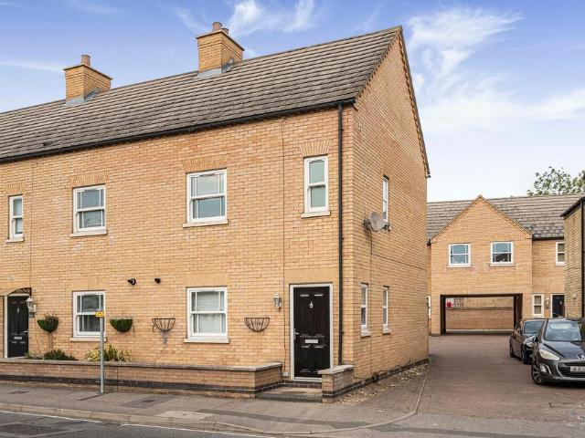 3 bedroom end of terrace house for sale