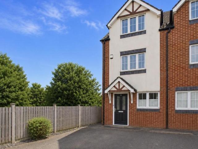 3 bedroom end of terrace house for sale
