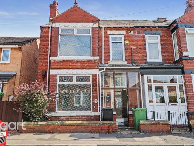 3 bedroom end of terrace house for sale
