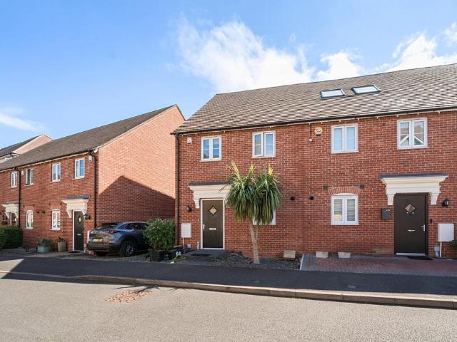 3 bedroom end of terrace house for sale