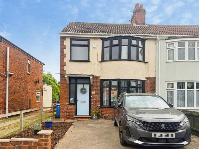 3 bedroom end of terrace house for sale