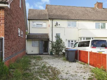 3 bedroom ground flat for sale