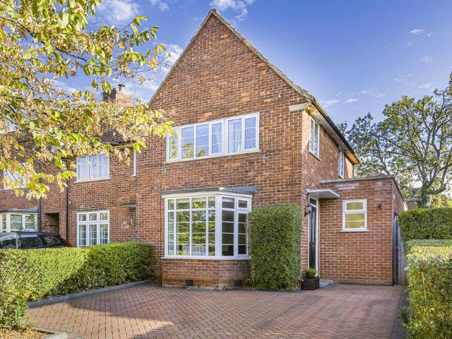 3 bedroom end of terrace house for sale