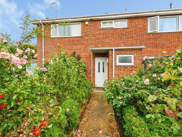 3 bedroom end of terrace house for sale