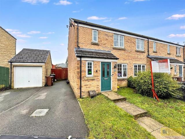 3 bedroom end of terrace house for sale