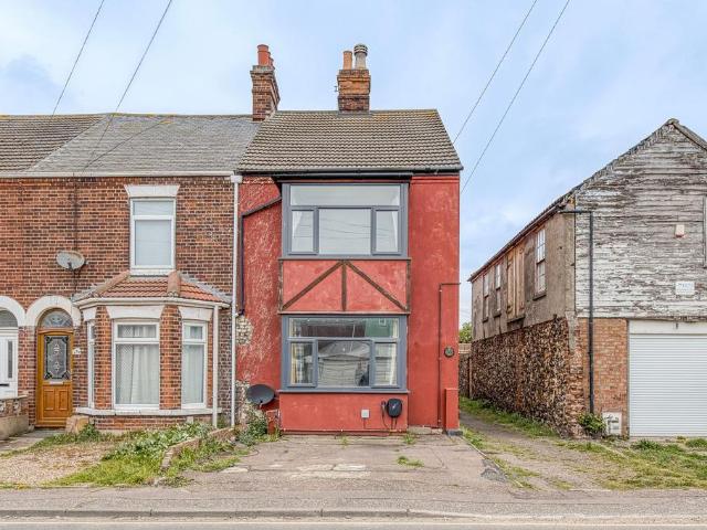 3 bedroom end of terrace house for sale