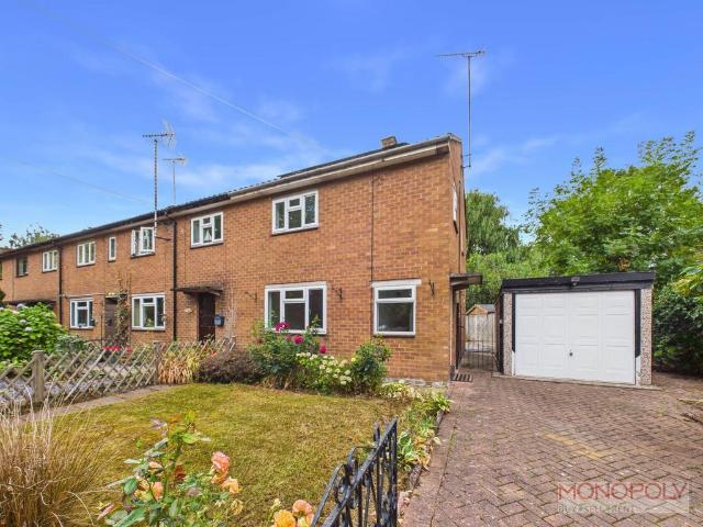 3 bedroom end of terrace house for sale