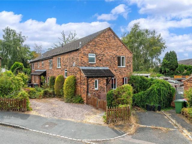 3 bedroom end of terrace house for sale