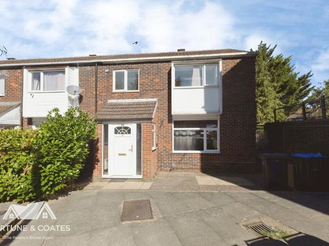 3 bedroom end of terrace house for sale