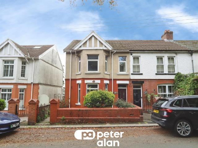 3 bedroom end of terrace house for sale