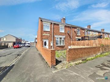 3 bedroom end of terrace house for sale