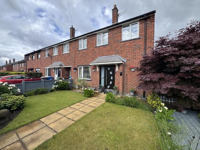 3 bedroom end of terrace house for sale