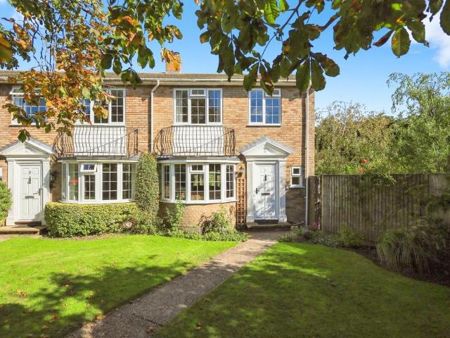 3 bedroom end of terrace house for sale