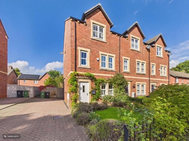 3 bedroom end of terrace house for sale