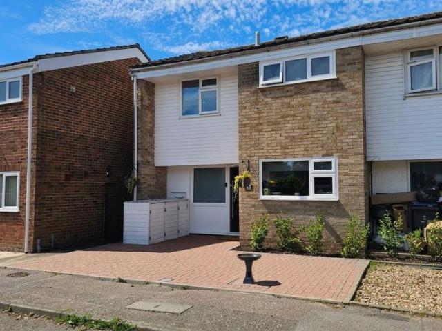 3 bedroom end of terrace house for sale