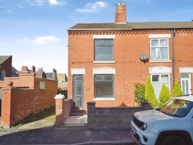 3 bedroom end of terrace house for sale