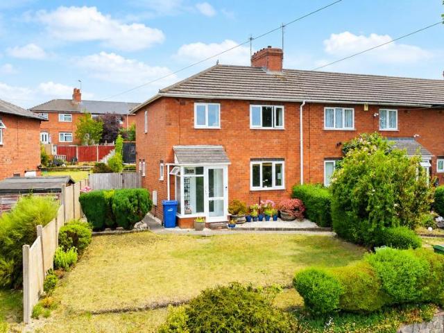 3 bedroom end of terrace house for sale