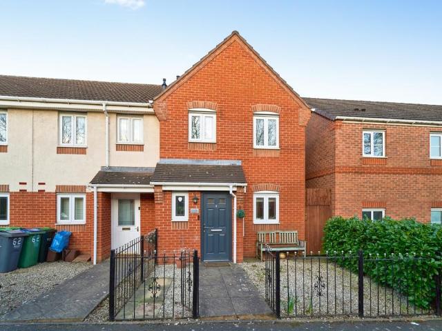 3 bedroom end of terrace house for sale