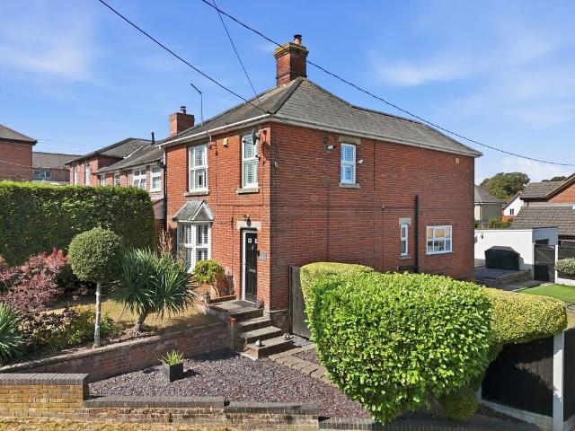 3 bedroom end of terrace house for sale