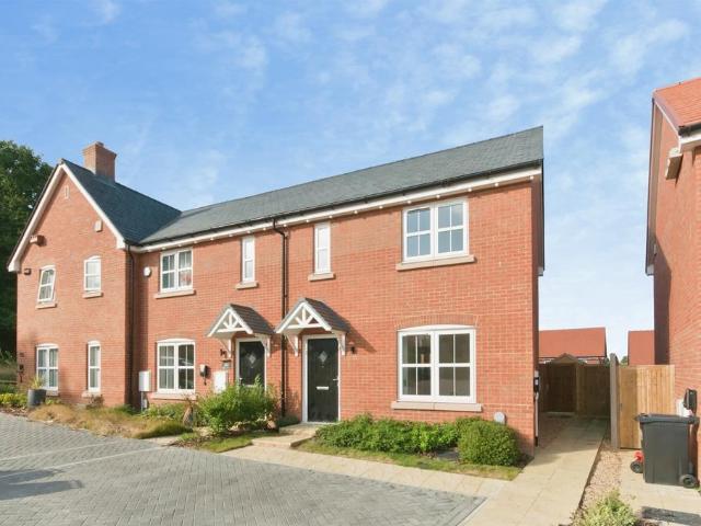 3 bedroom end of terrace house for sale
