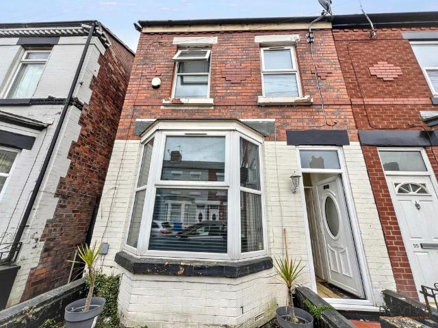 3 bedroom end of terrace house for sale