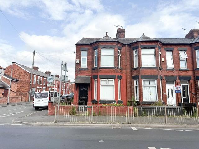 3 bedroom end of terrace house for sale