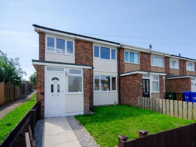 3 bedroom end of terrace house for sale