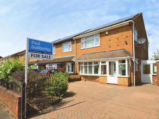 3 bedroom end of terrace house for sale