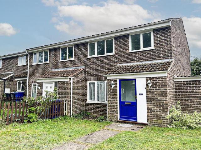3 bedroom end of terrace house for sale