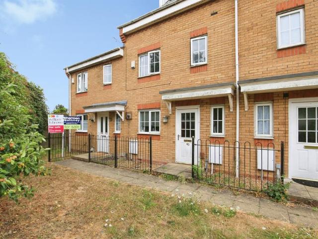 3 bedroom end of terrace house for sale