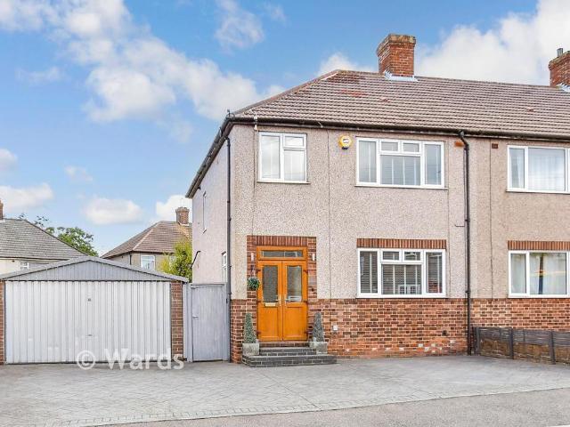 3 bedroom end of terrace house for sale