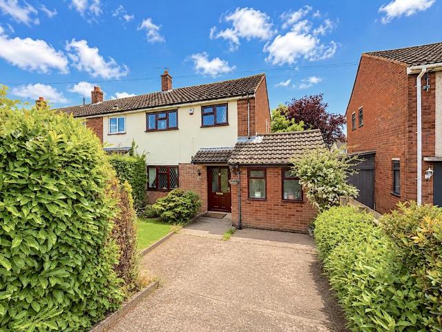 3 bedroom end of terrace house for sale
