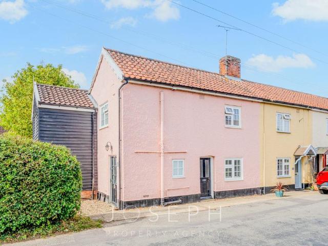 3 bedroom end of terrace house for sale