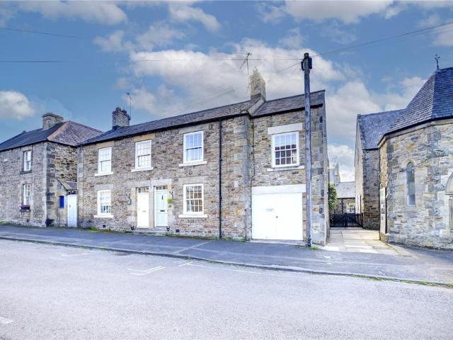 3 bedroom end of terrace house for sale