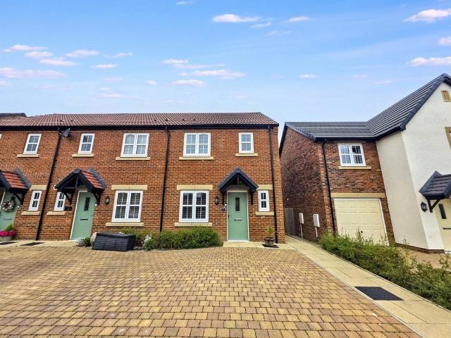 3 bedroom end of terrace house for sale
