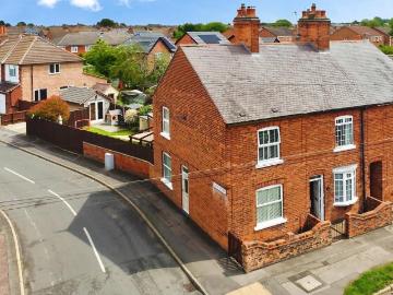 3 bedroom end of terrace house for sale