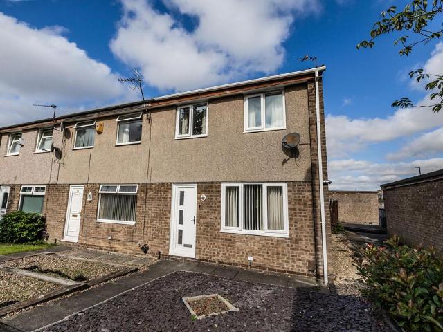 3 bedroom end of terrace house for sale