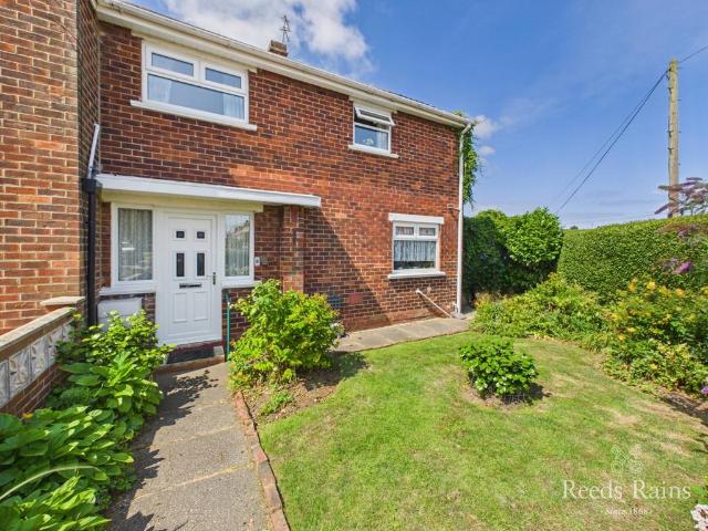 3 bedroom end of terrace house for sale