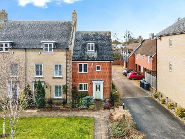 3 bedroom end of terrace house for sale