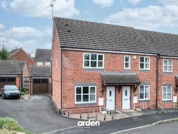 3 bedroom end of terrace house for sale