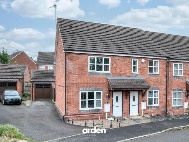 3 bedroom end of terrace house for sale